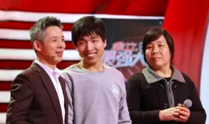 《最强大脑》第3期之“中国雨人” 周玮_ 世界孤独症关注日 | 让来自星星的孩子，不再孤单_腾博会官网基因